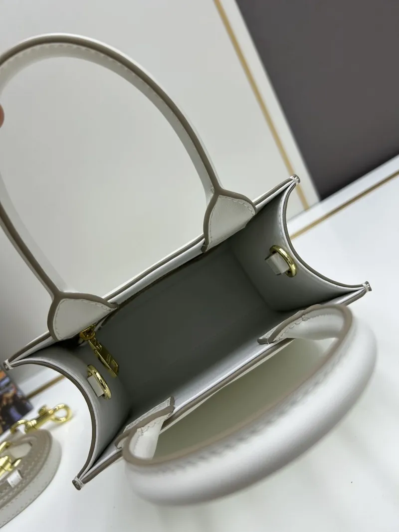 Dolce & Gabbana White Mini Tote Handbag 275 - Image 7
