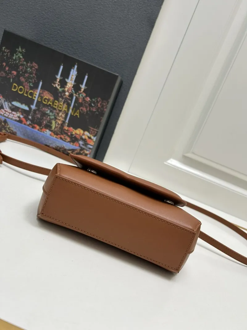 Dolce & Gabbana Brown Leather Crossbody Handbag Model 6658 - Image 7