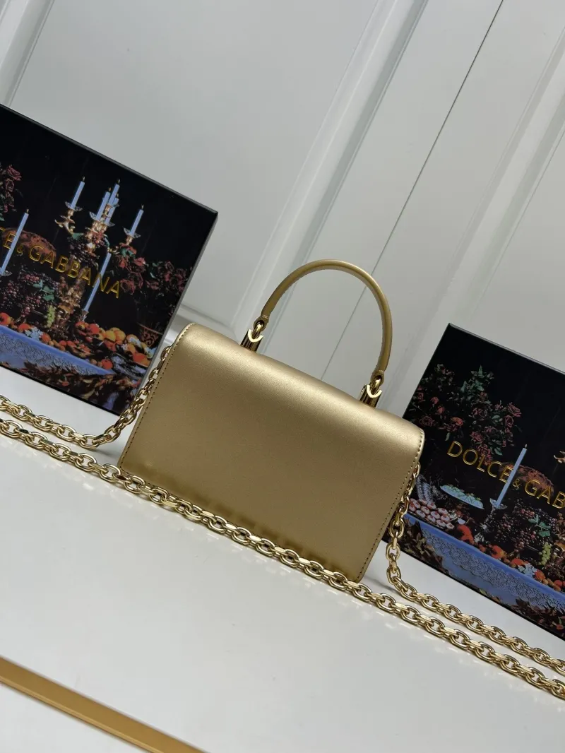 Alternative view of D&G Handle Bags-301