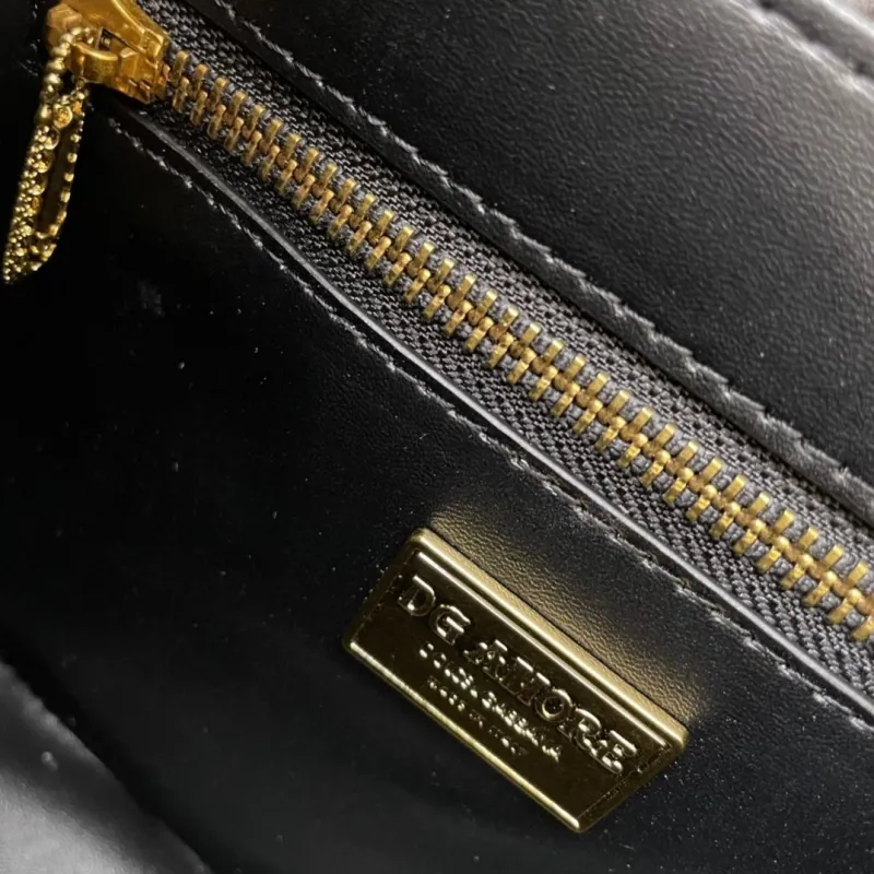 Dolce & Gabbana Black Crocodile Top Handle Bag 320 - Image 9