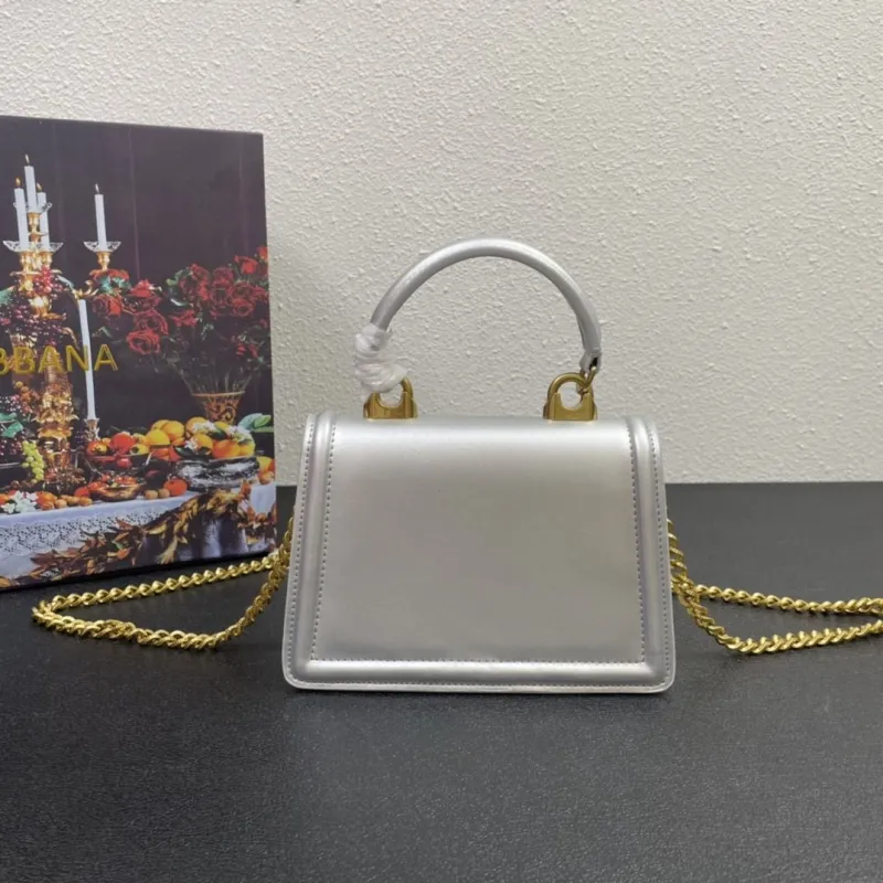 D&G Silver Handbag 323 Chain Crossbody Bag - Image 3