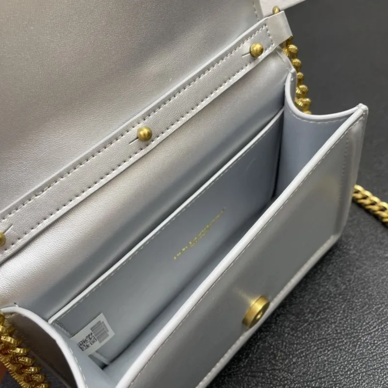 D&G Silver Handbag 323 Chain Crossbody Bag - Image 9