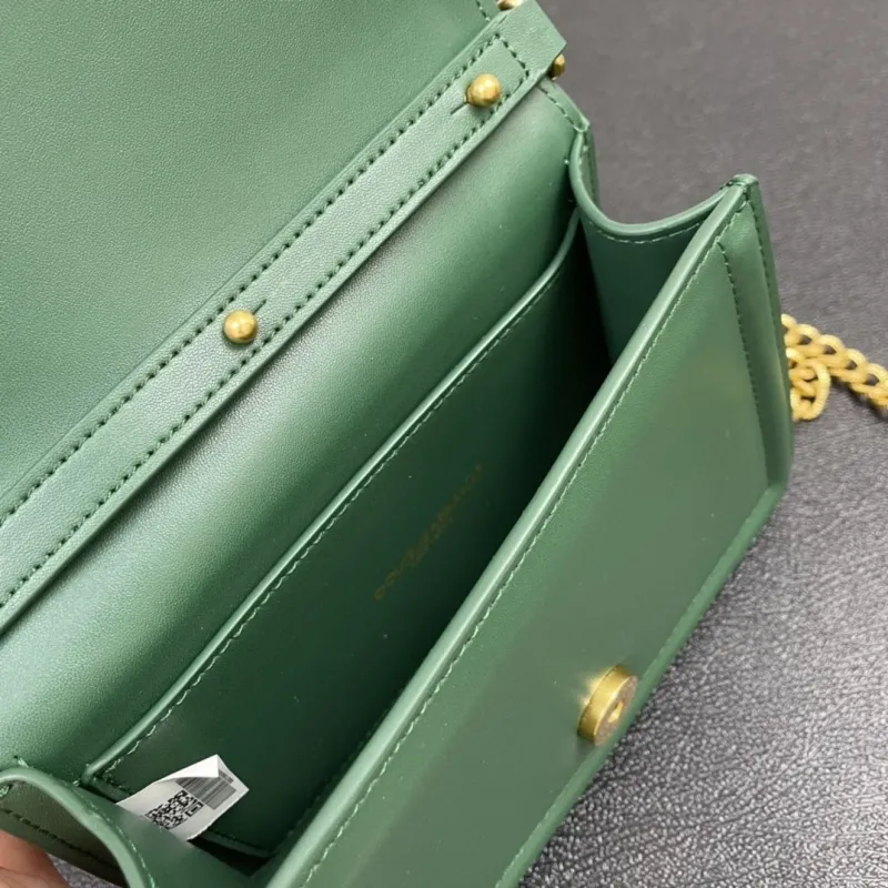 D&G Green Mini Handbag 325 - Image 9
