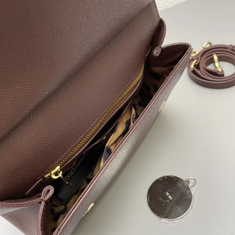 D&G Brown Leather Handbag 343 - Image 8