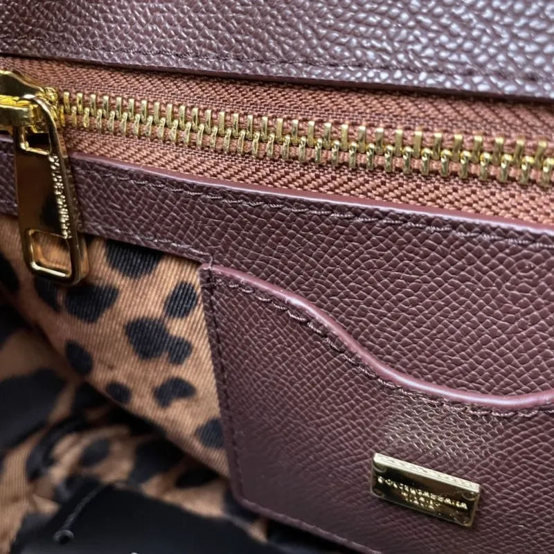 D&G Brown Leather Handbag 343 - Image 9