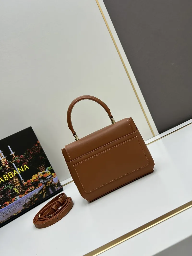 Alternative view of D&G Handle Bags-383
