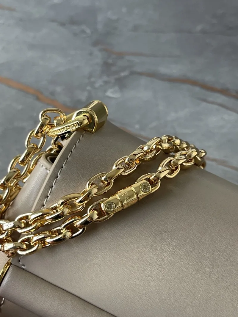D&G Beige Leather Chain Satchel Bag - Image 5