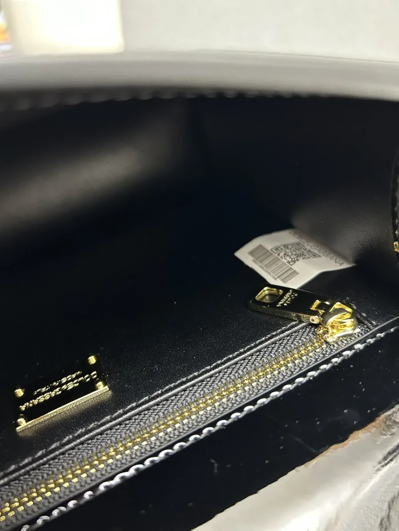 Dolce & Gabbana Black Patent Leather Crossbody Satchel Bag - Image 9