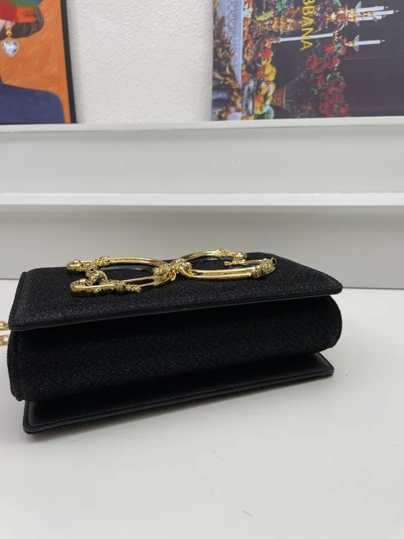 Dolce & Gabbana Black Chain Crossbody Bag - Image 6