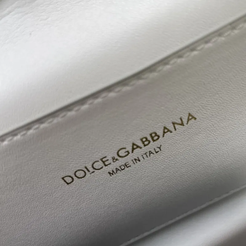 Dolce & Gabbana White Chain Crossbody Bag - Image 8
