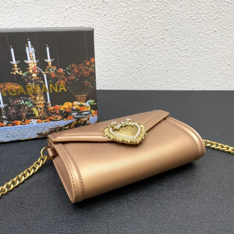 Dolce & Gabbana Gold Chain Crossbody Bag - Image 5