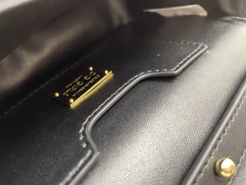 Dolce Gabbana Black Chain Crossbody Bag - Image 9