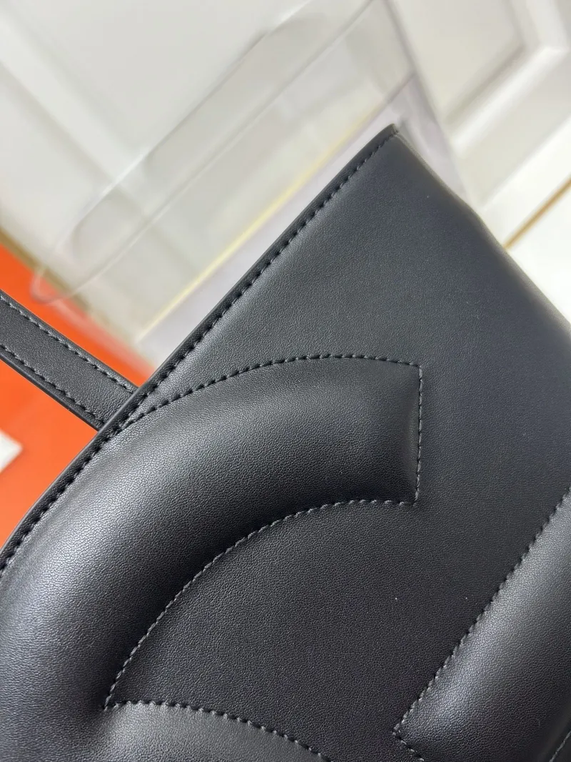 D&G Black Leather Tote Bag - Image 5