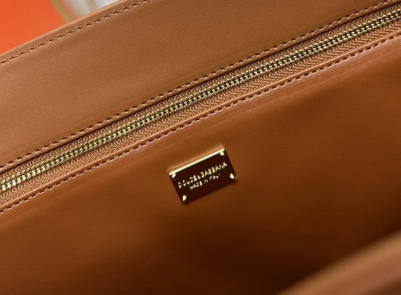 DG Brown Leather Tote Bag - Image 9