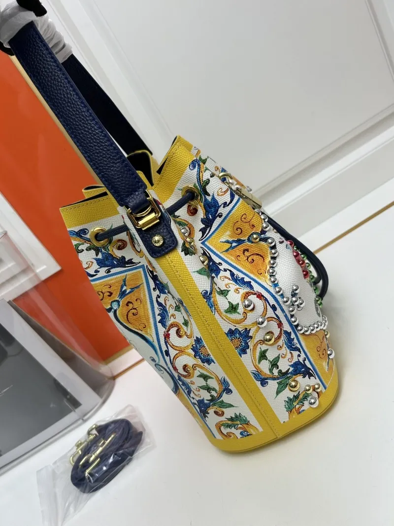 D&G Floral Print Bucket Bag - Image 3