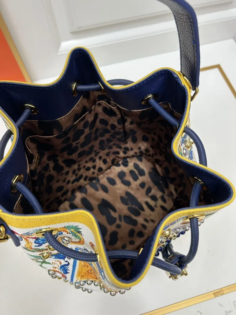 D&G Floral Print Bucket Bag - Image 8