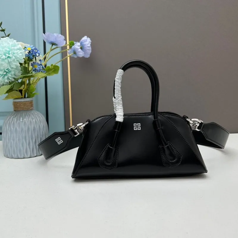 Givenchy Black Leather Crossbody Handbag - Image 3