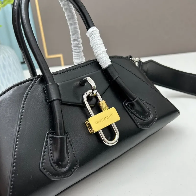 Givenchy Black Leather Crossbody Handbag - Image 4