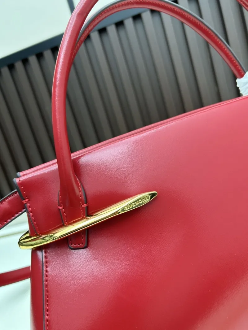 Givenchy Red Leather Shoulder Handbag - Image 4