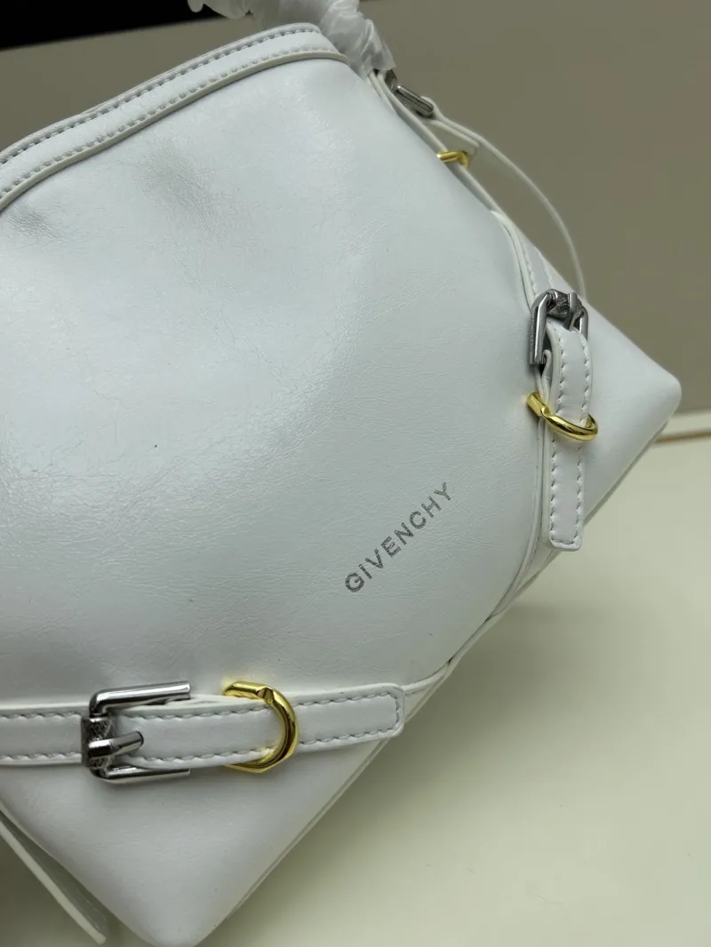 Givenchy White Leather Handle Crossbody Bag 19x16.5x4cm - Image 4
