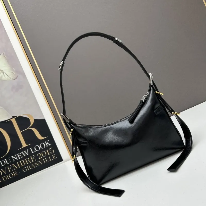 Givenchy Black Leather Shoulder Bag - Image 3