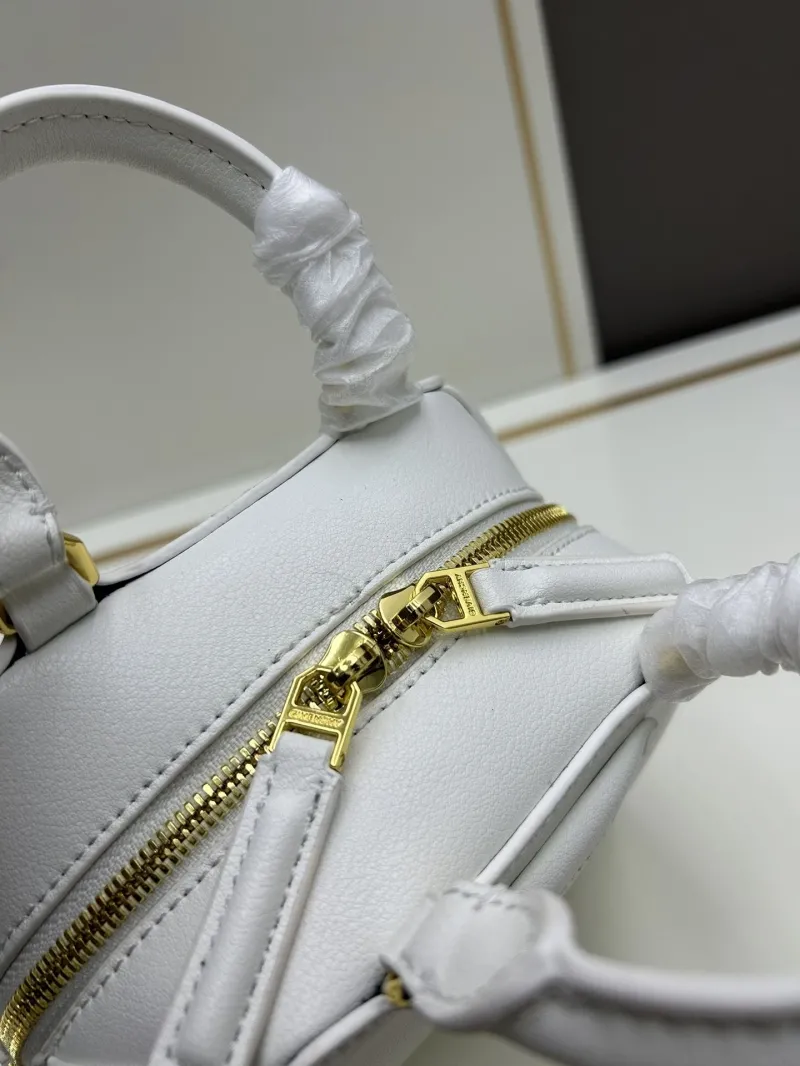 Givenchy White Mini Crossbody Handbag - Image 6