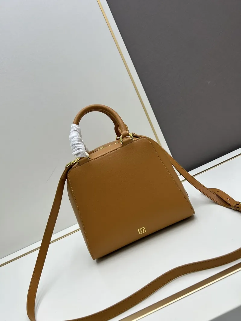 Givenchy Brown Leather Shoulder Handbag - Image 4