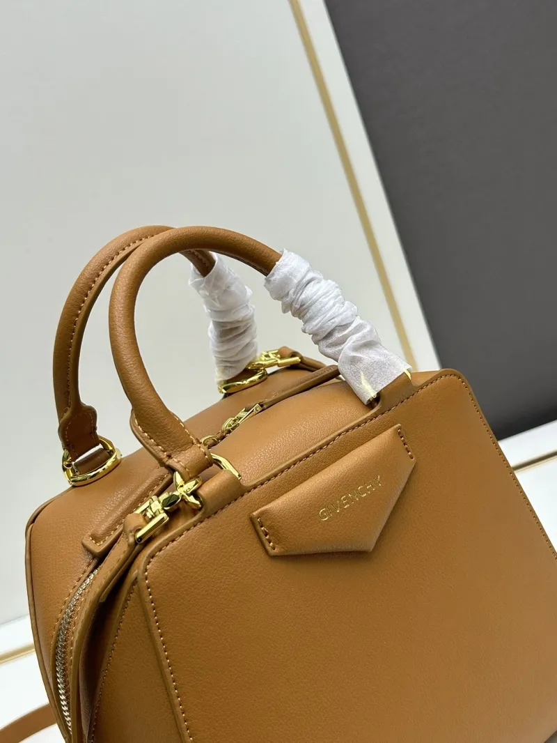 Givenchy Brown Leather Shoulder Handbag - Image 5
