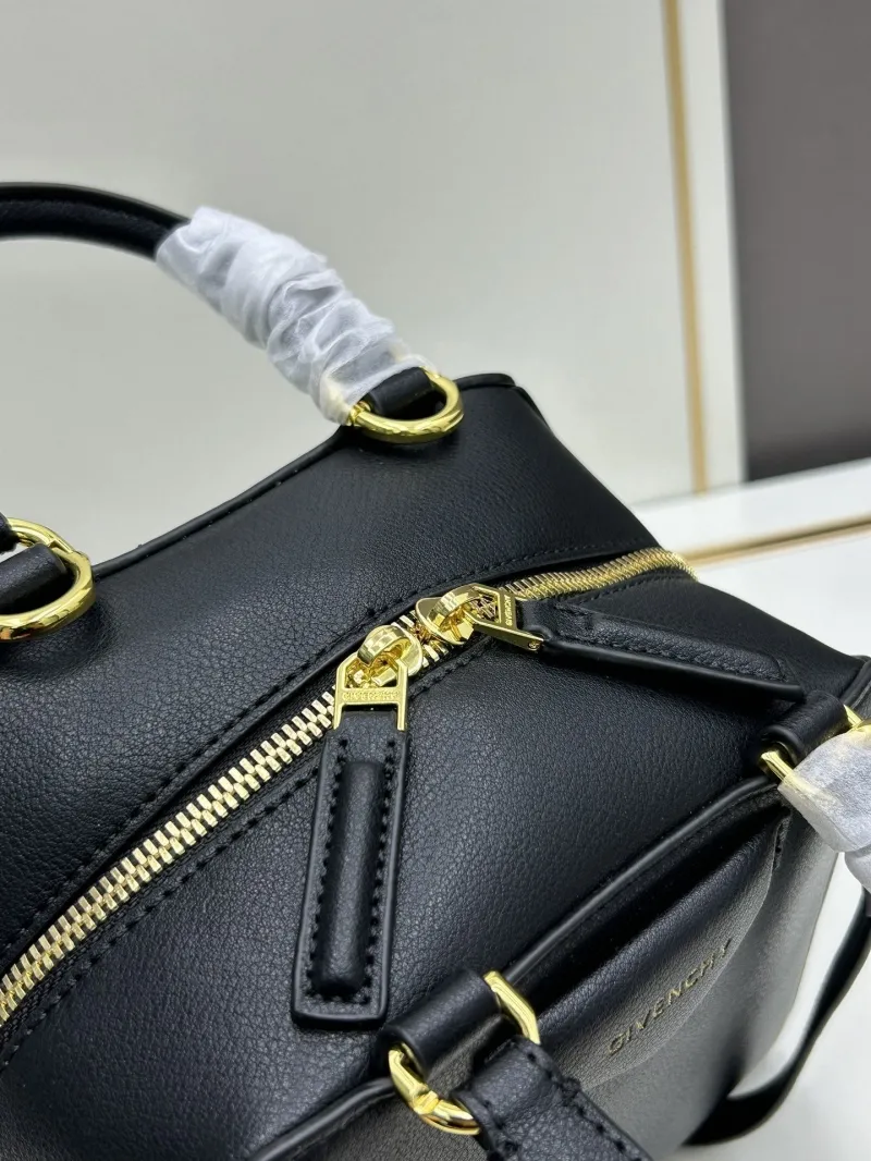 Givenchy Black Leather Crossbody Handbag - Image 7
