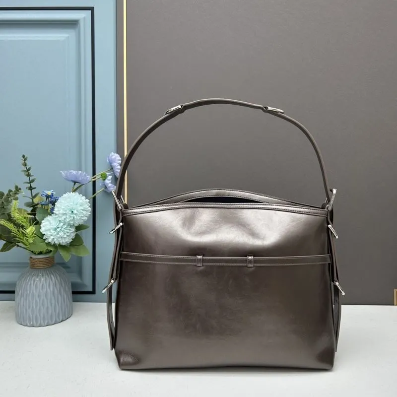 Givenchy Dark Brown Leather Shoulder Bag - Image 3