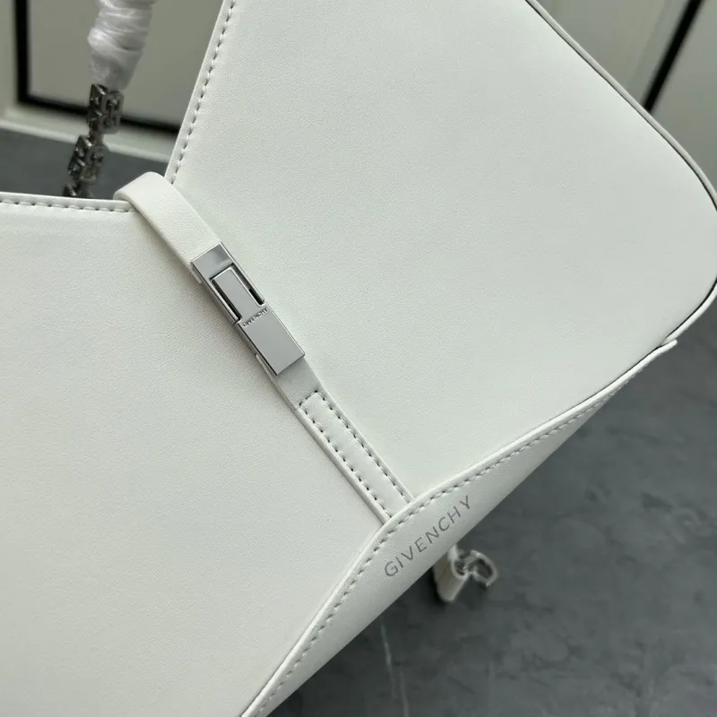 Givenchy White Leather Shoulder Bag - Image 4