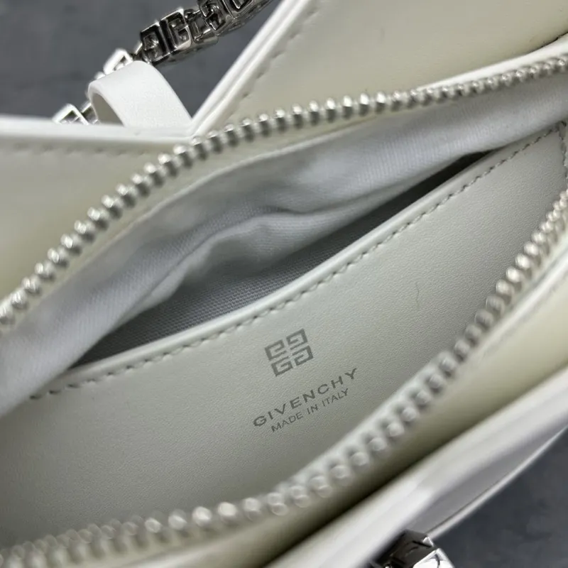 Givenchy White Leather Shoulder Bag - Image 8