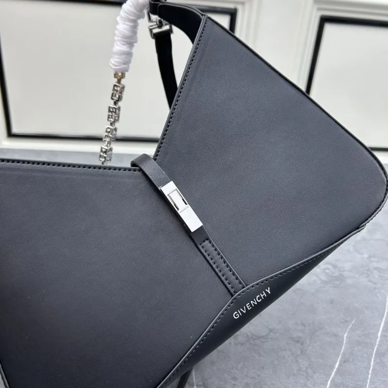 Givenchy Black Leather Chain Shoulder Bag - Image 4