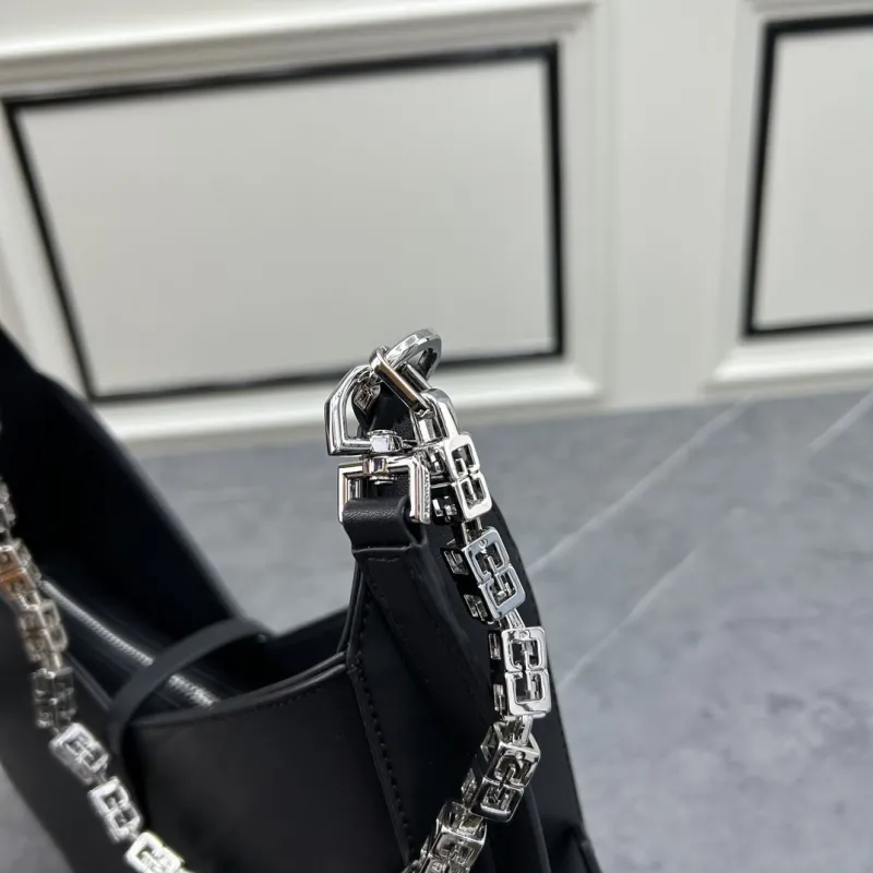 Givenchy Black Leather Chain Shoulder Bag - Image 6