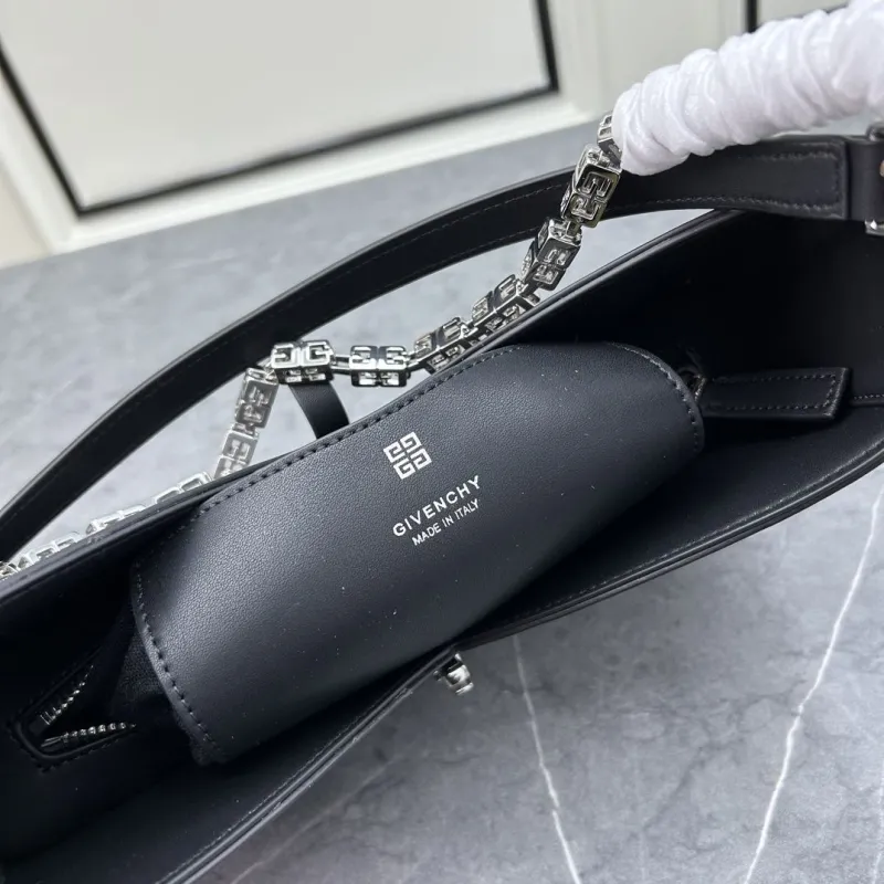 Givenchy Black Leather Chain Shoulder Bag - Image 8