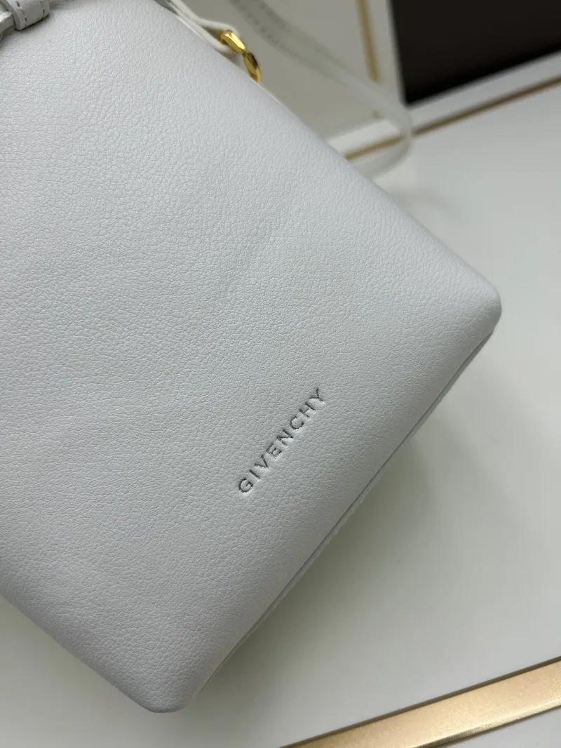 Givenchy White Crossbody Satchel Bag - Image 6