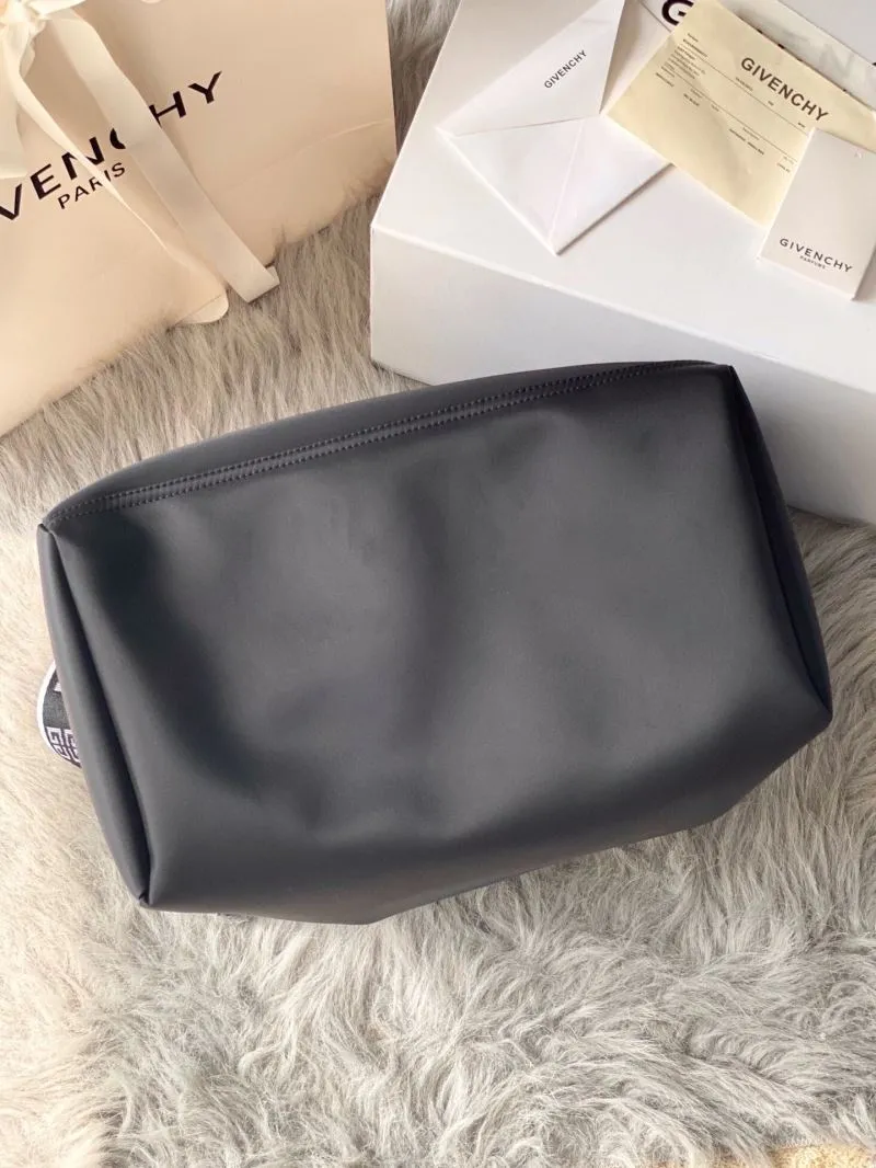 Givenchy Black Crossbody Satchel Bag - Image 4