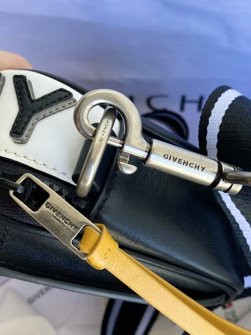 Givenchy Black White Crossbody Camera Bag - Image 6