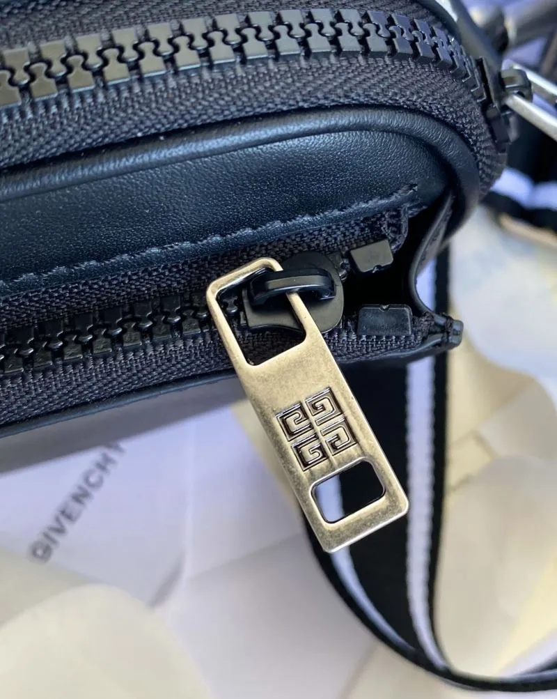 Givenchy Black White Crossbody Camera Bag - Image 7