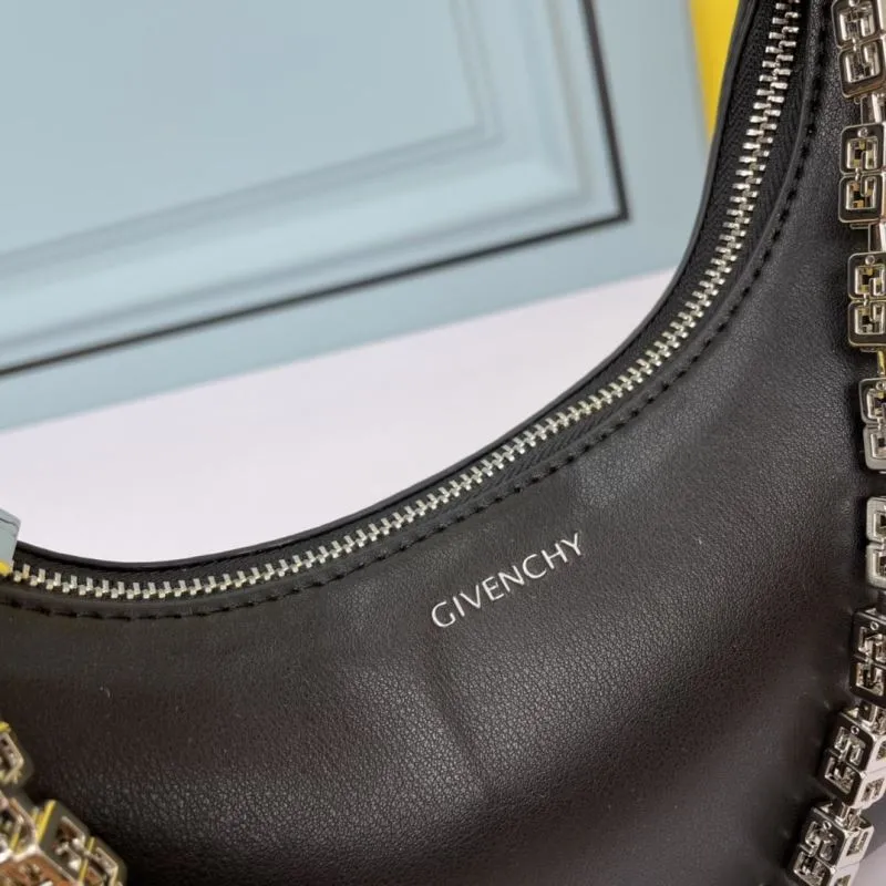Givenchy Black Leather Shoulder Bag - Image 4