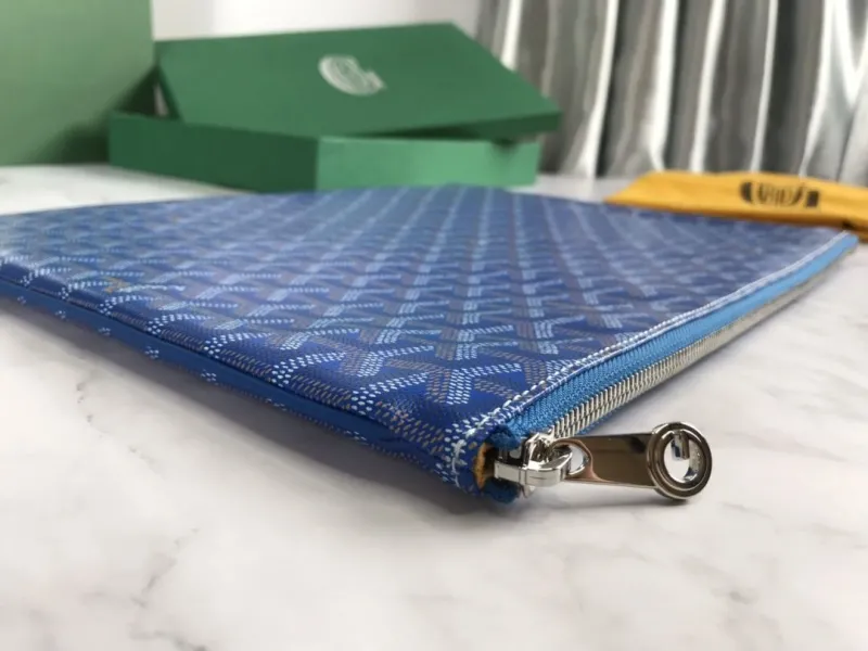 Goyard Blue Zip Clutch Bag - Image 3