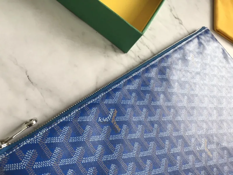 Goyard Blue Zip Clutch Bag - Image 4