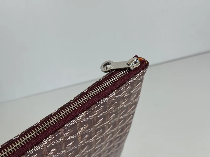 Goyard Brown Zip Clutch Bag - Image 7