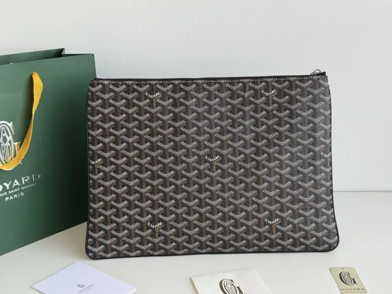 Alternative view of Goyard Clutch Bags-7