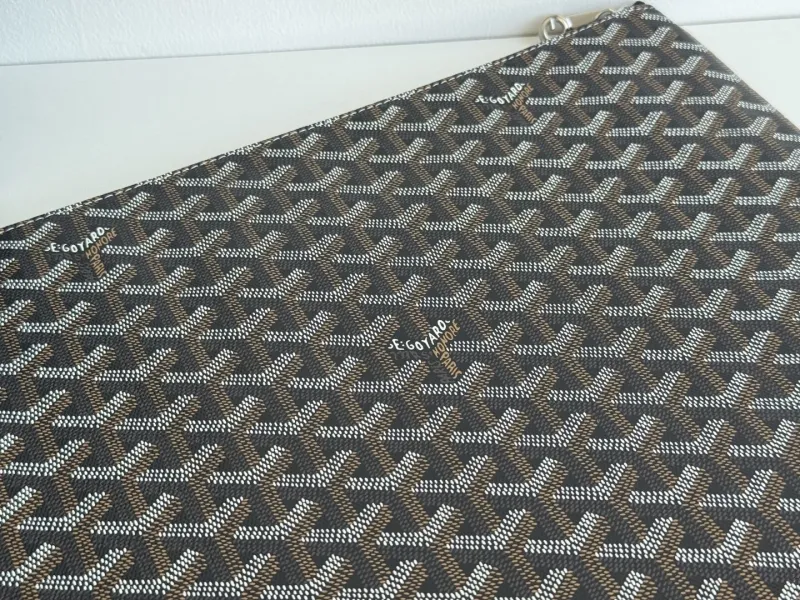 Goyard Black Zip Clutch Bag - Image 6