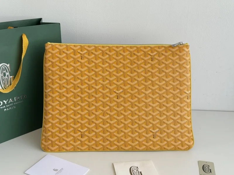 Alternative view of Goyard Clutch Bags-8