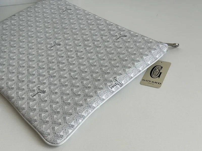Goyard White Monogram Clutch Bag - Image 7