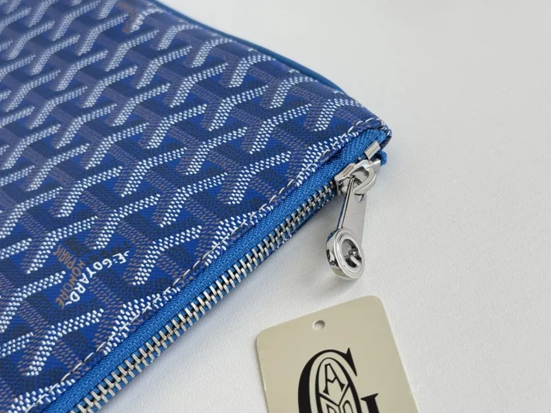 Goyard Blue Zip Clutch Bag - Image 4