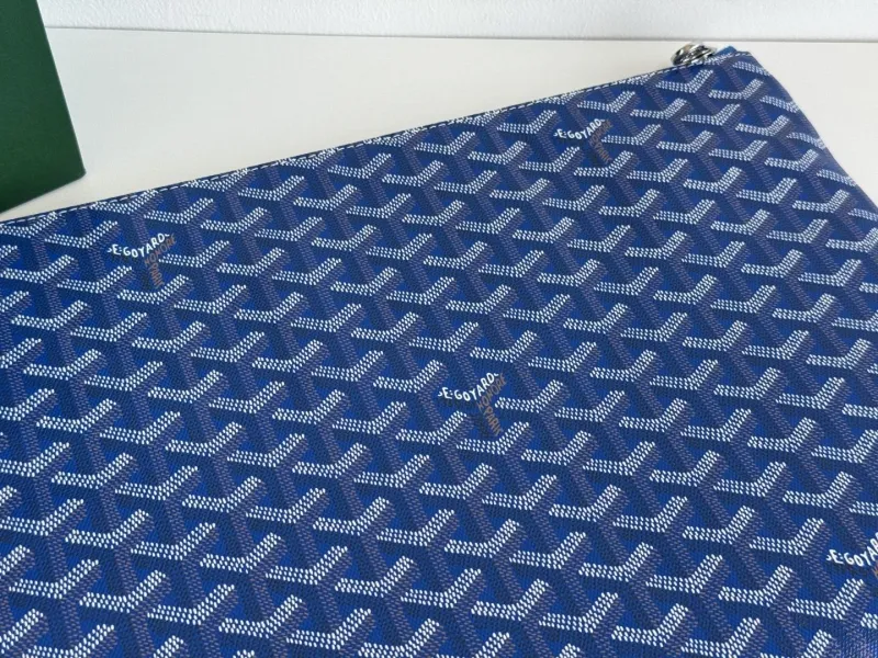 Goyard Blue Zip Clutch Bag - Image 6