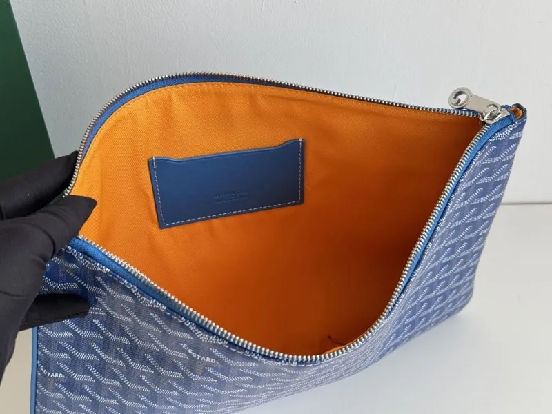 Goyard Blue Zip Clutch Bag - Image 8
